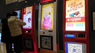 奪日冠,31,天重,新片,誤殺,上映 春節前新片都不能打！《誤殺》上映31天重奪日冠