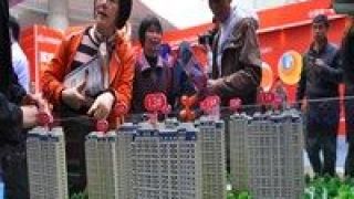 200,魔幻,控盤,單月,業(yè)主,同盟 樓市“魔幻”：單月暴漲200萬 業(yè)主建“控盤”同盟