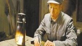 英模,本色,展現,抓住,人物,特征 抓住人物特征  展現英模本色