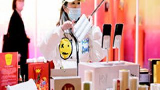 趕集,拜年,在線,網上 網上“趕集”、在線“約”飯、“云拜年”……