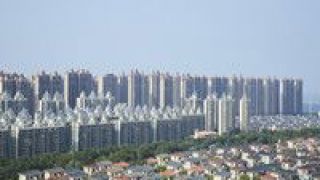 房降,105,恒大,負(fù)債,亮點(diǎn),凈利 中國(guó)恒大中期凈利105億元 賣房降負(fù)債物業(yè)板塊成亮點(diǎn)