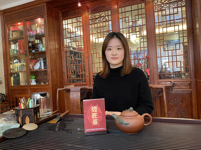 劉洋,強(qiáng)匠,紫砂壺,紫砂,宜興,煥發(fā) “強(qiáng)匠薈”紫砂壺藝術(shù)家劉洋 青年一代崛起宜興紫砂煥發(fā)新活力