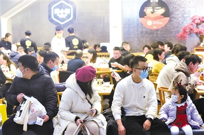 給錢,探店,博主,變味,抹黑,上天 變味的“博主探店”：給錢就夸上天，不給錢就抹黑