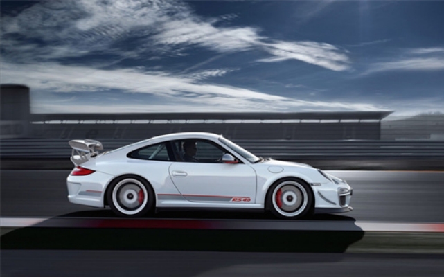 Carrera,保時(shí)捷,絕佳,碰撞,激情,速度 電鰻汽車:保時(shí)捷Carrera：速度與激情的絕佳碰撞