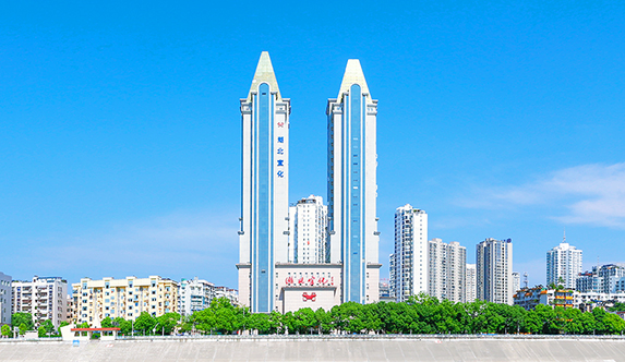 礦權,32,未獲,百億,凍結,后續  百億礦權爭奪后續：32億重組未獲市場熱捧，部分股權遭凍結！