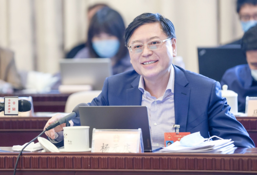 就業(yè)矛盾 楊元慶 建言獻(xiàn)策 如何破解就業(yè)結(jié)構(gòu)性矛盾？楊元慶等代表委員建言獻(xiàn)策