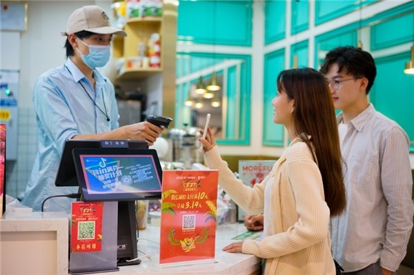 丙晟 寶安萬達 寵粉節 丙晟攜手寶安萬達再創消費熱潮，“寵粉節”成果喜人精彩收官